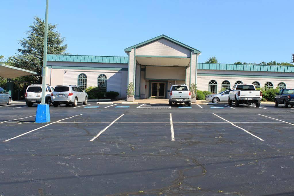 Whalers Inn And Suites New Bedford Exterior photo